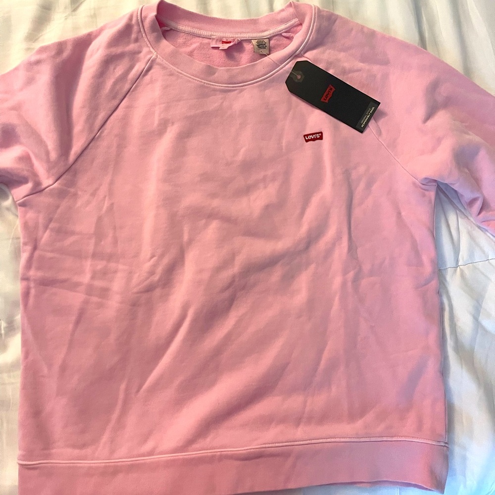 Levi’s Pink Crew Neck Sweatshirt. NWOT. Never worn